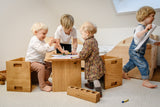 Kindertisch aus Eichenholz